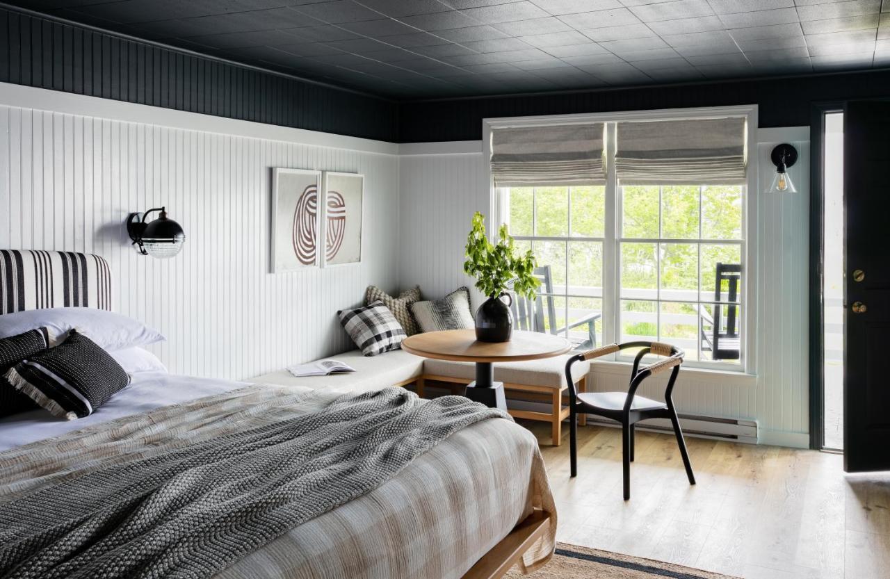 Bluebird Ocean Point Inn المظهر الخارجي الصورة