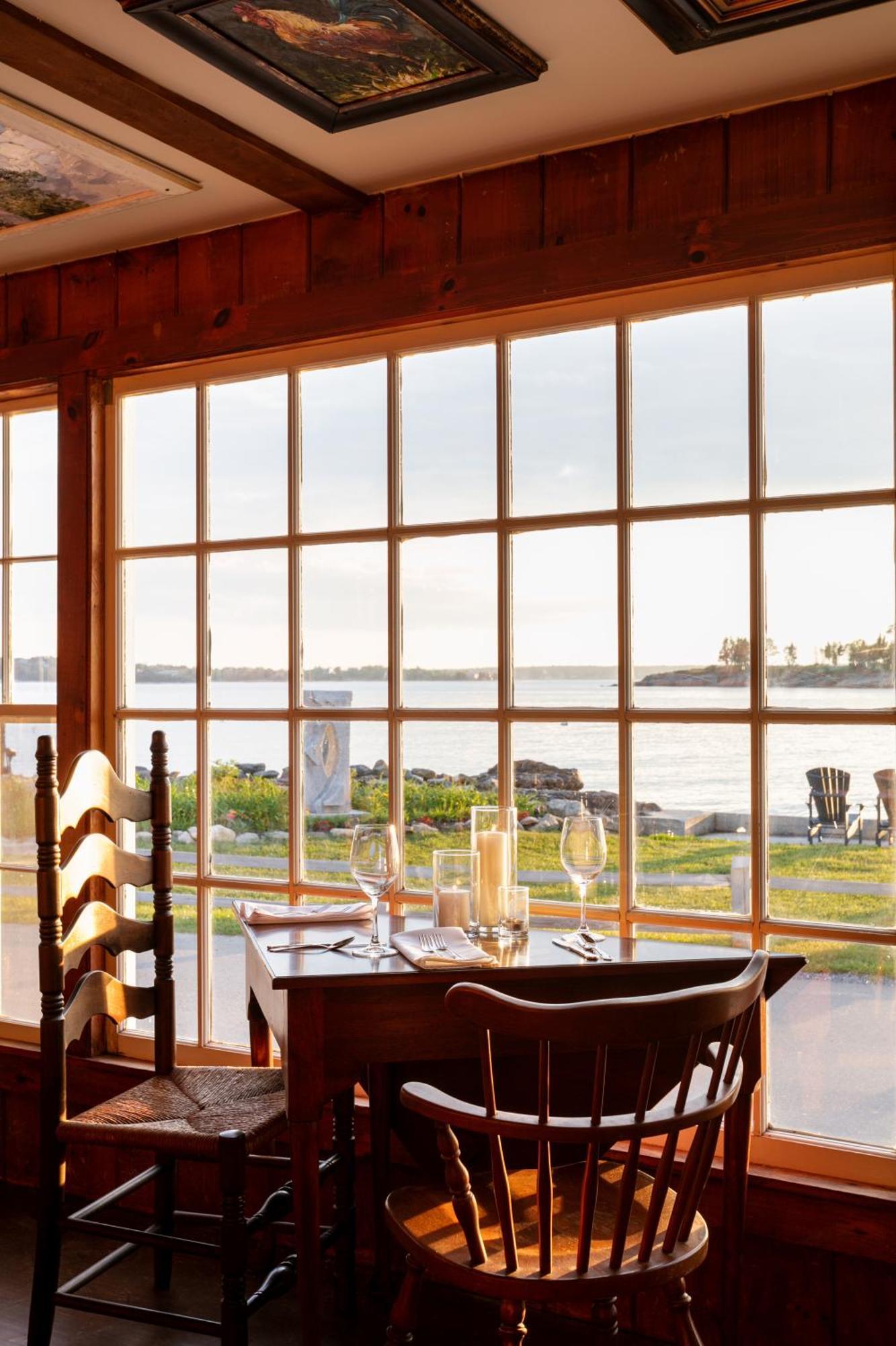Bluebird Ocean Point Inn المظهر الخارجي الصورة