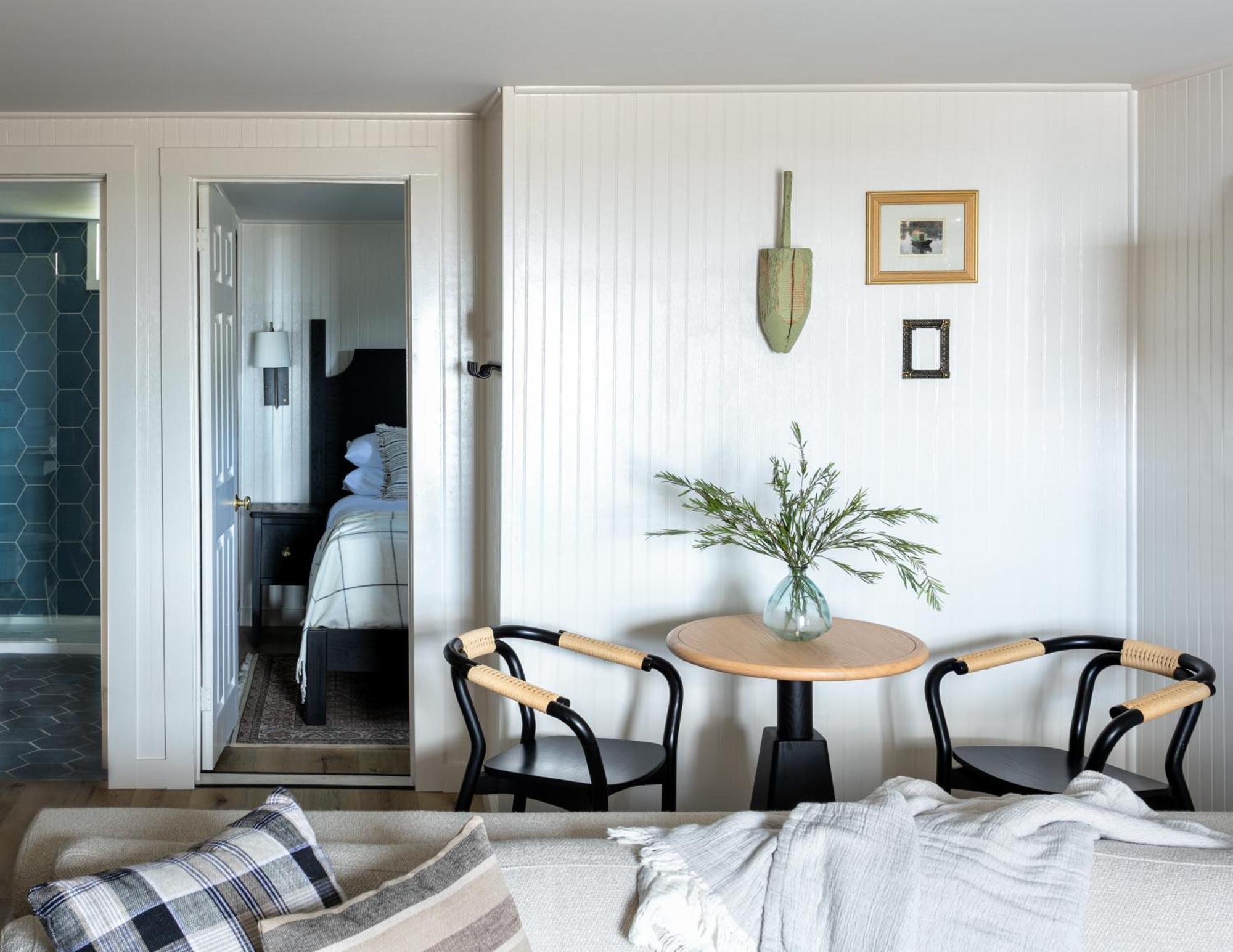 Bluebird Ocean Point Inn المظهر الخارجي الصورة